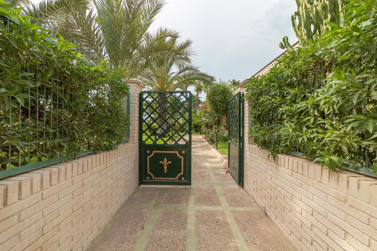 Villa Aldar El Albir Exterior photo