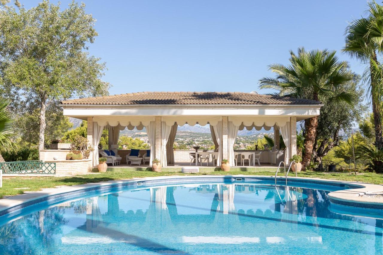 Villa Aldar El Albir Exterior photo