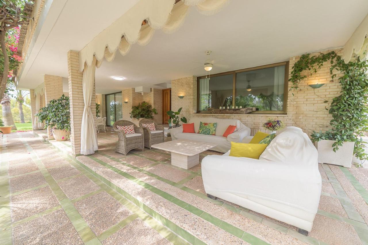 Villa Aldar El Albir Exterior photo